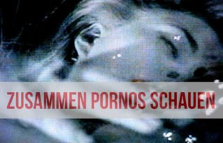 Zusammen Pornos schauen für Abwechslung beim Sex